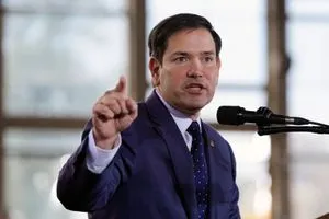 روبيو قواتنا في الشرق الأوسط ضمن مدى الصواريخ الإيرانية وسقوط النظام في طهران يطرح تساؤلات معقدة