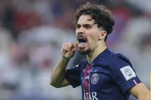 فيتينا يفتتح التسجيل لباريس ضد نيوكاسل