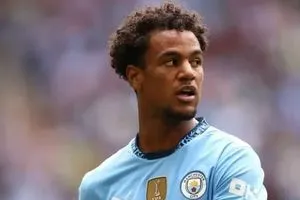 فولهام يقترب من جناح مانشستر سيتي