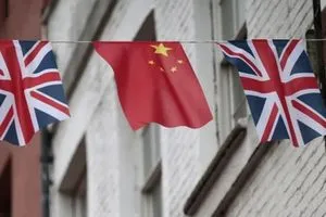 مباحثات صينية بريطانية في بكين حول التجارة والأمن وحقوق الإنسان